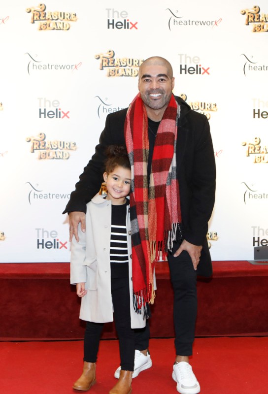 pics: stars soak up festive magic with their families at helix panto premiere
