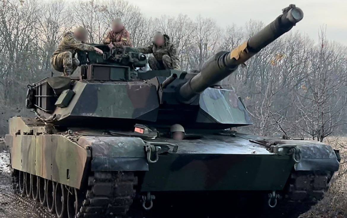 ukraine-russia war: first us abrams tank seen on battleground