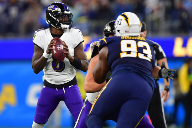 Ravens vs. Chargers Sunday Night Football highlights: Baltimore keeps perch atop AFC