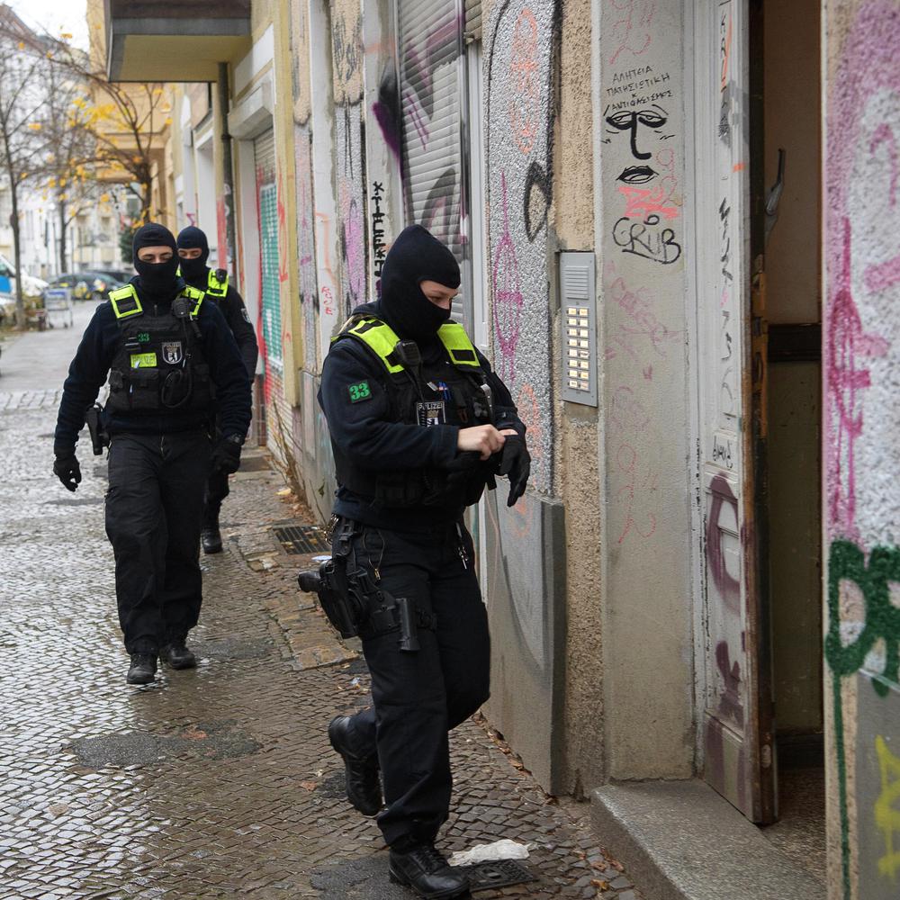 Nach Verbot Von Hamas Und Samidoun: Verstöße Gegen Das Waffengesetz Bei ...