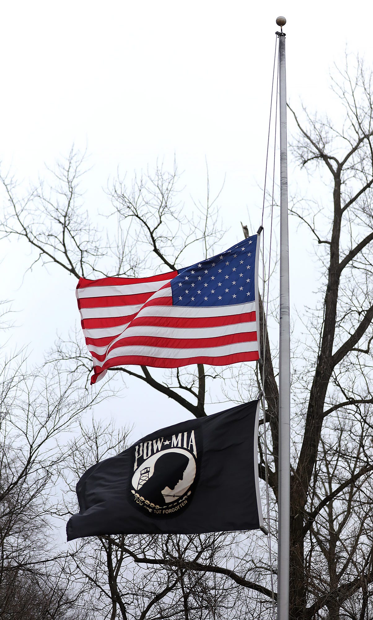 Here's why Ohio Statehouse flags are at halfmast, halfstaff today