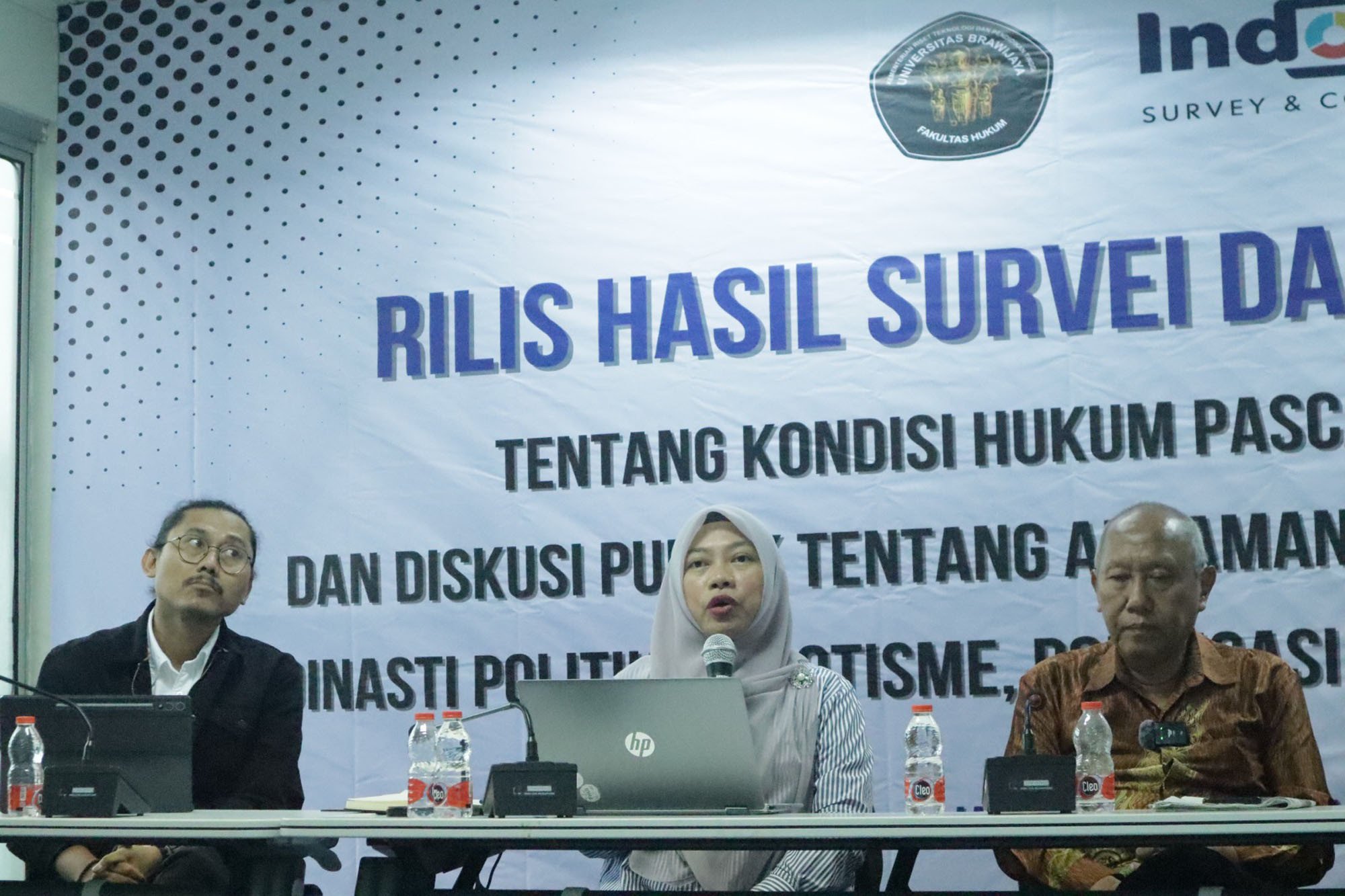 survei indopol: imbas putusan mk, kepuasan terhadap kinerja pemerintahan jokowi merosot