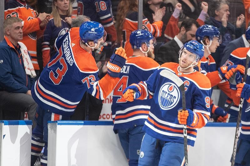 oilers captain connor mcdavid named nhl's first star after 12-point week