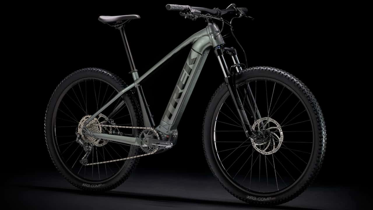 trek refreshes powerfly 4 electric mountain bike with trail-ready tech