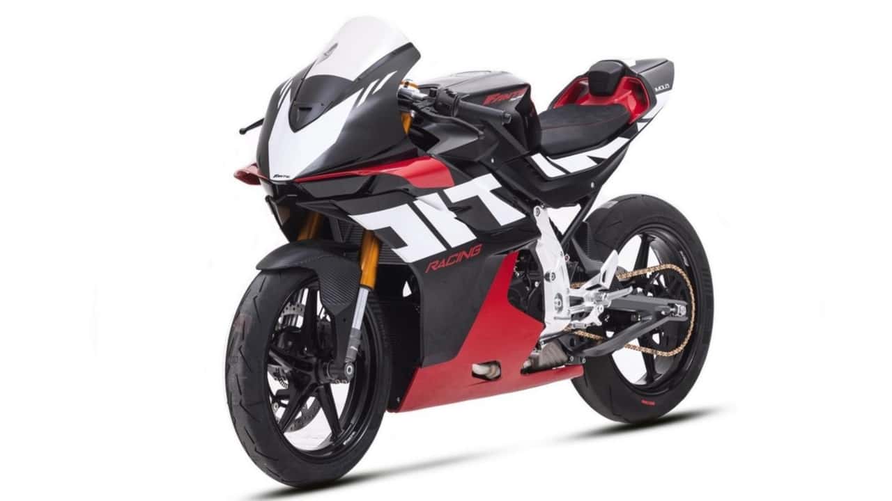 fantic enters the sporty side of town with stealth 125 and imola concept