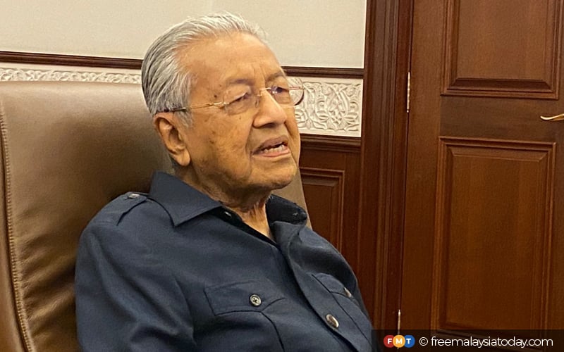 dr m accuses govt of bribery over allocations