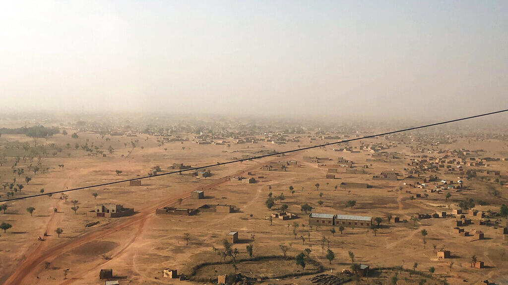 burkina faso: une attaque terroriste d'ampleur vise la ville de djibo, dans le sahel