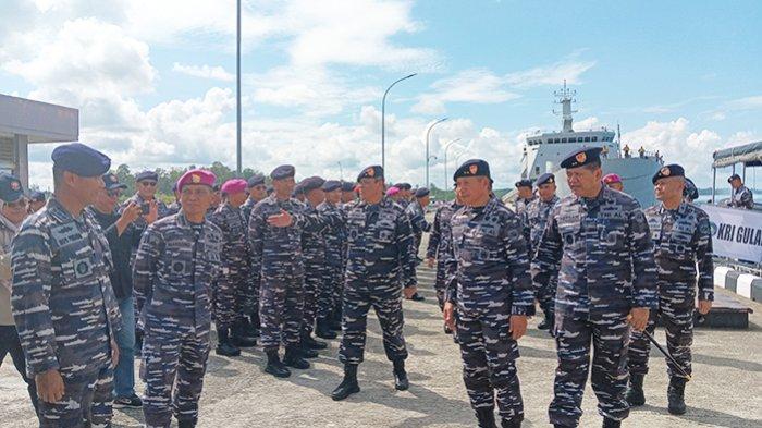 Tiba Dengan Kapal Perang KRI Gulamah,Pangkoarmada III Laksda TNI Hersan ...