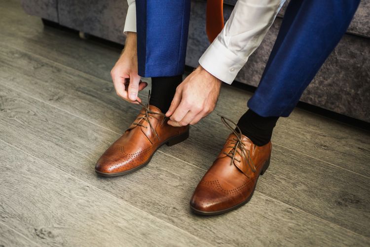 10 jenis sepatu resmi dari yang paling formal hingga kasual