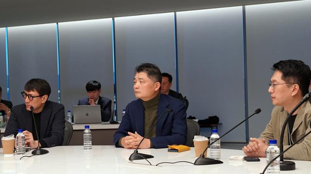 카카오의 '수상한 2조 사업'… 충격받은 김범수, 임원진 물갈이
