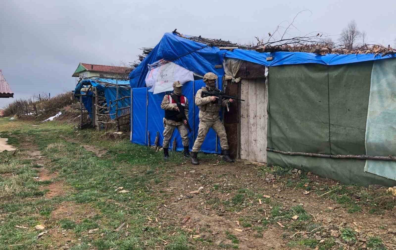 amasya’da jandarma komandolardan yayla evlerine huzur operasyonu