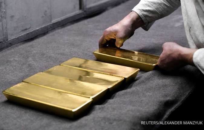 dolar as melemah, harga emas melonjak ke level tertinggi dalam enam bulan