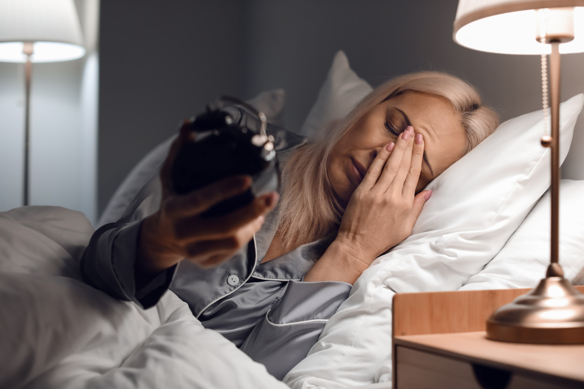Gründe, warum Sie nachts ständig aufwachen