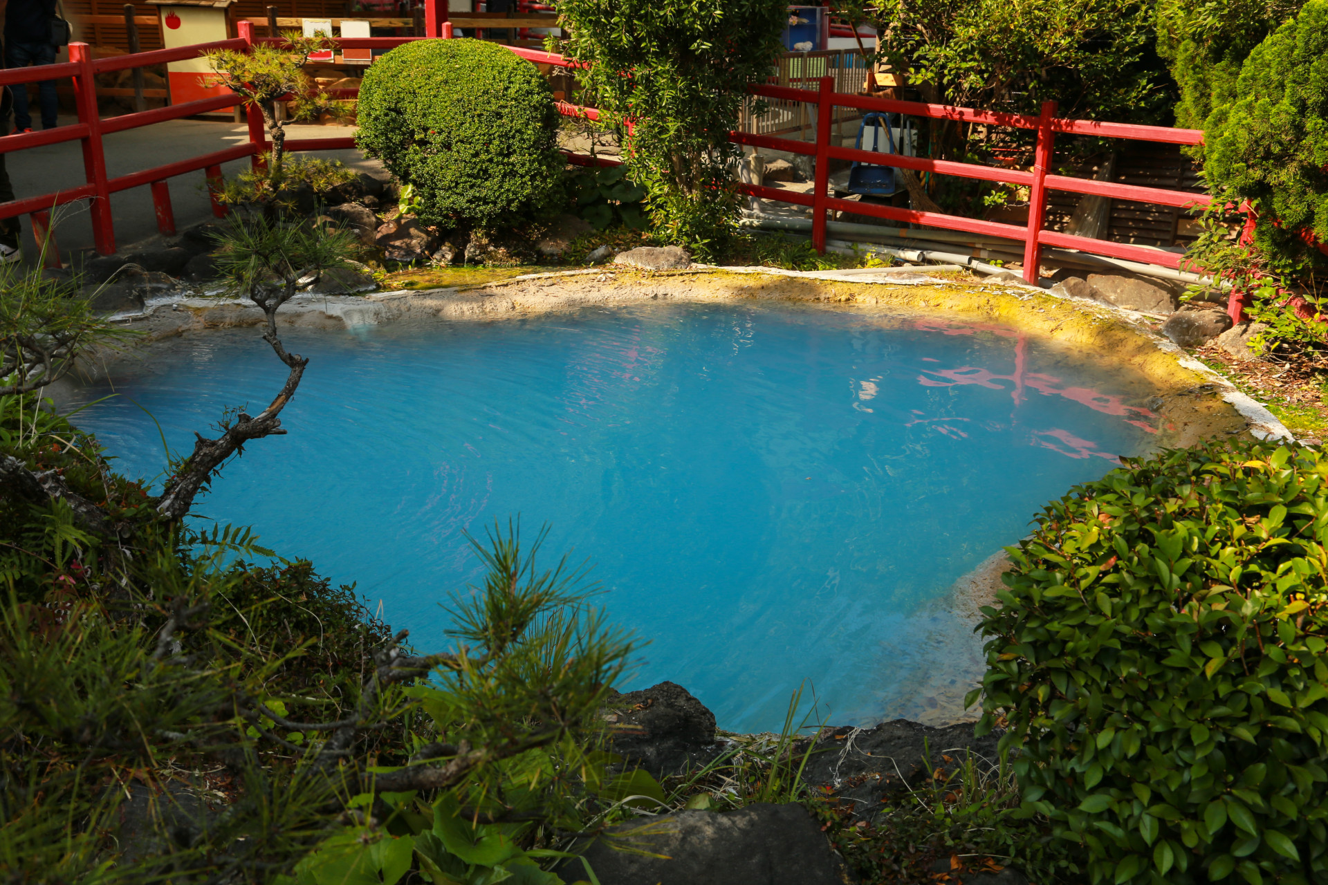 Kamado Jigoku means 'cooking pot hell' and takes its name from the boiling hot water in the springs.