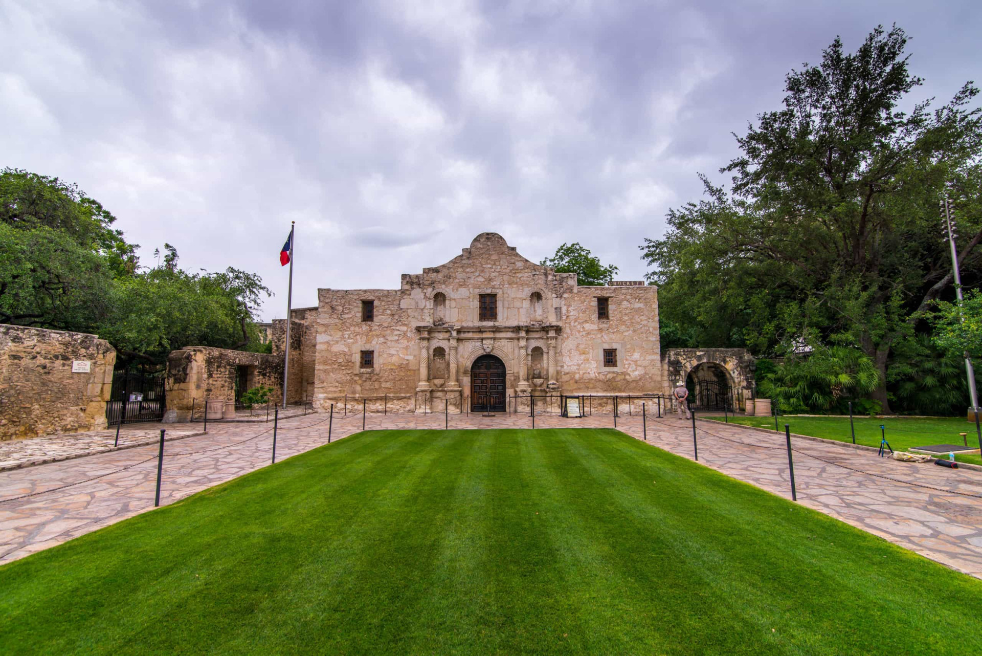 <p>The defense by a handful of Texans and Tejanos of the Alamo Mission during a 13-day siege in 1836 by Mexican troops led by Santa Ana remains one of the defining moments in American history. The Alamo Mission, located in San Antonio, still stands and today serves as a museum.</p><p><a href="https://www.msn.com/en-za/community/channel/vid-7xx8mnucu55yw63we9va2gwr7uihbxwc68fxqp25x6tg4ftibpra?cvid=94631541bc0f4f89bfd59158d696ad7e">Follow us and access great exclusive content every day</a></p>