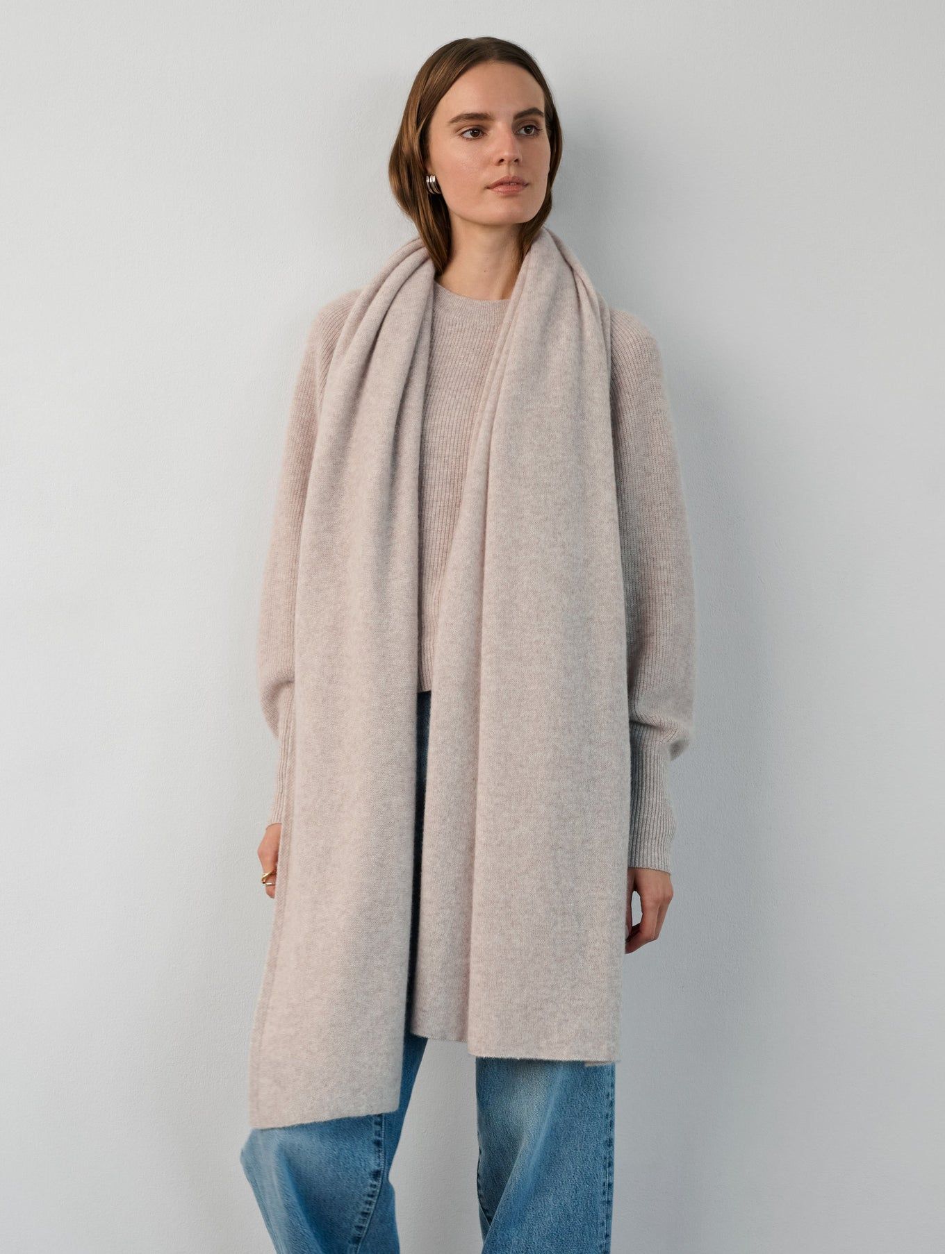 Found: A Ridiculously Cozy Cashmere Wrap That's Stylist-Approved And ...