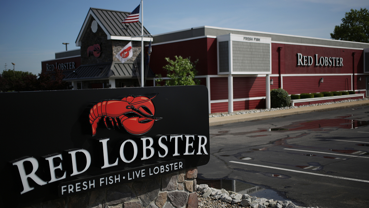 red lobster considering bankruptcy filing: report