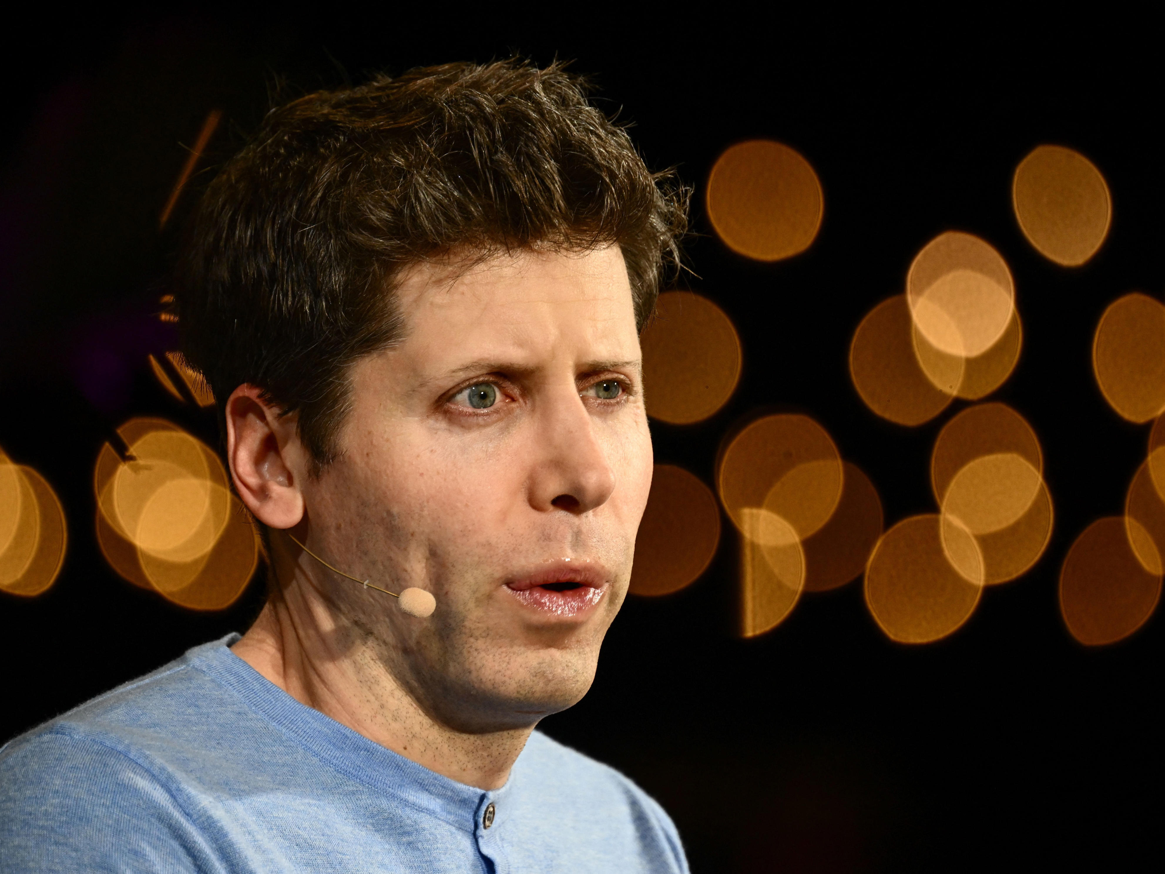 Sam Altman Chaos Helped OpenAI Rivals, Says Hugging Face CEO Clément ...