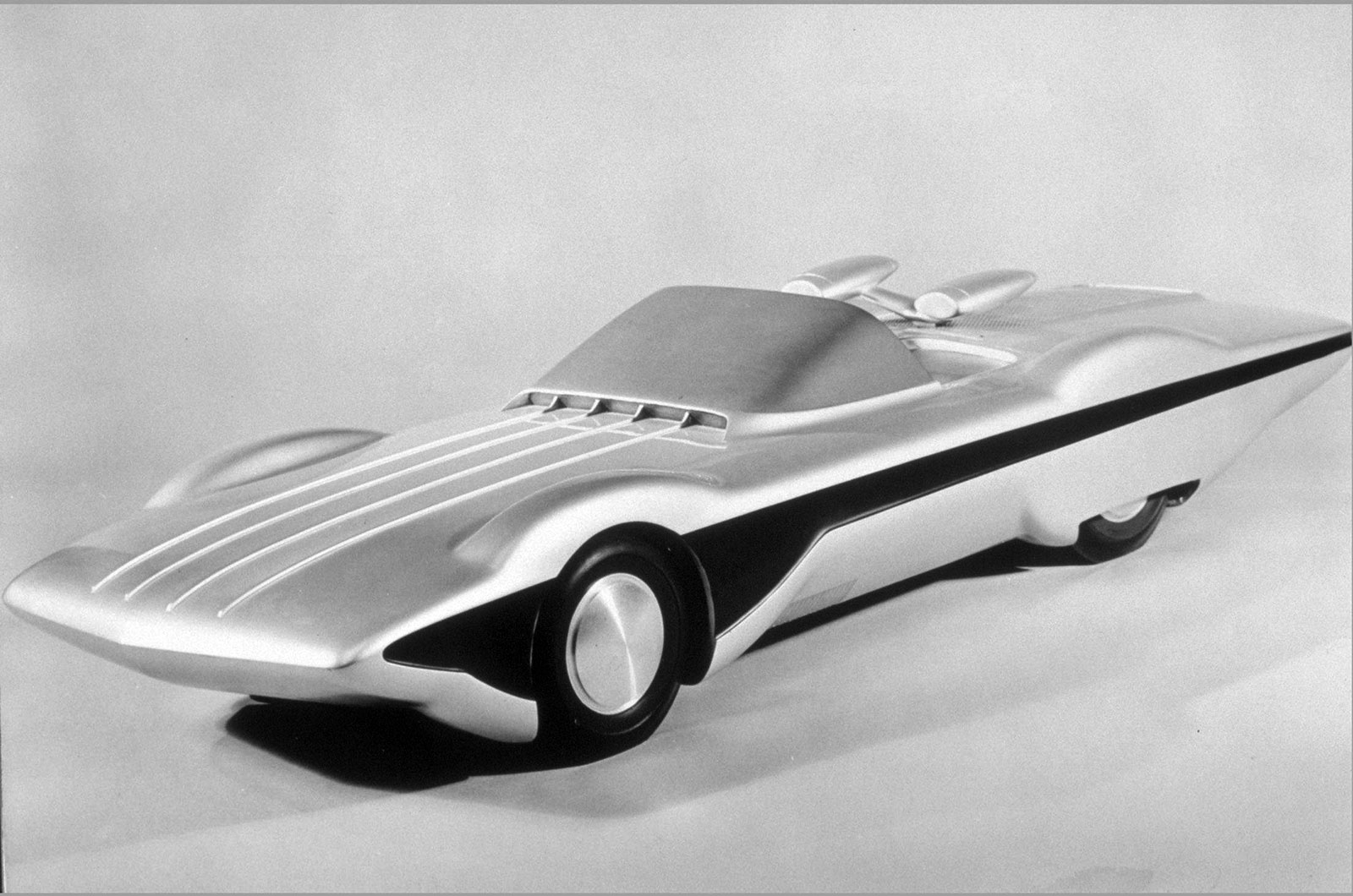 <p>The Ford DePaolo was named after Indy 500 racer <strong>Peter DePaolo </strong>(1898-1980), who had enjoyed success in the 1930s. Designed by <strong>Buzz Grisinger </strong>(1908-2002), the DePaolo was intended to be a key exhibit in Ford's <strong>Stylerama </strong>project – dreamed up to compete with GM's <strong>Motorama </strong>which toured the US in the 1950s. But Stylerama was canned before it ever reached fruition, and with it went the DePaolo.</p>