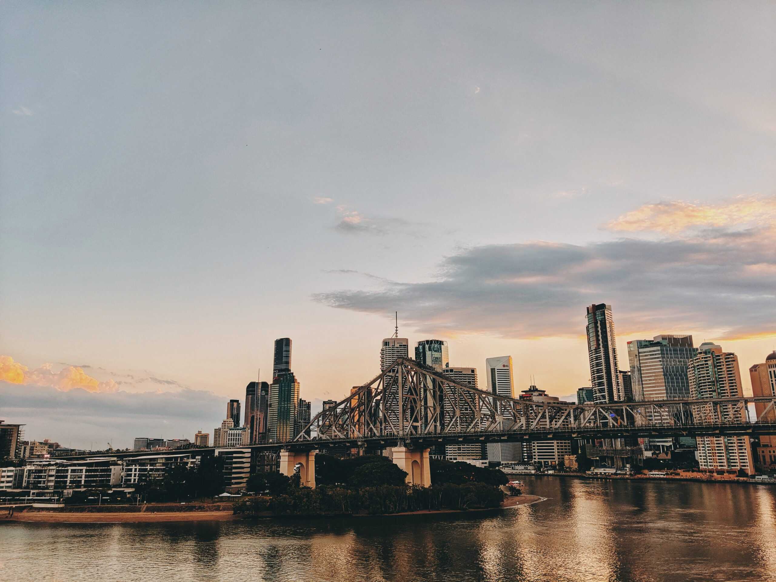 <p>Brisbane, with its riverside parks, cultural events, and subtropical climate, appeals to retirees seeking an urban Australian experience. Explore museums, attend festivals, and enjoy outdoor activities.</p>