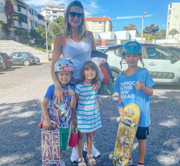 20 Green Kitchen To Refresh Your Home With Natural Colors