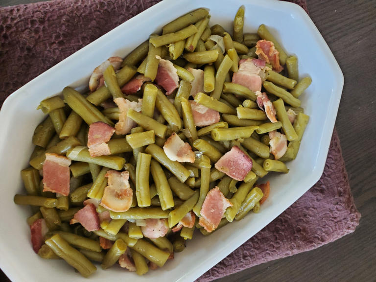 Copy Cat Cracker Barrel Green Beans Recipe