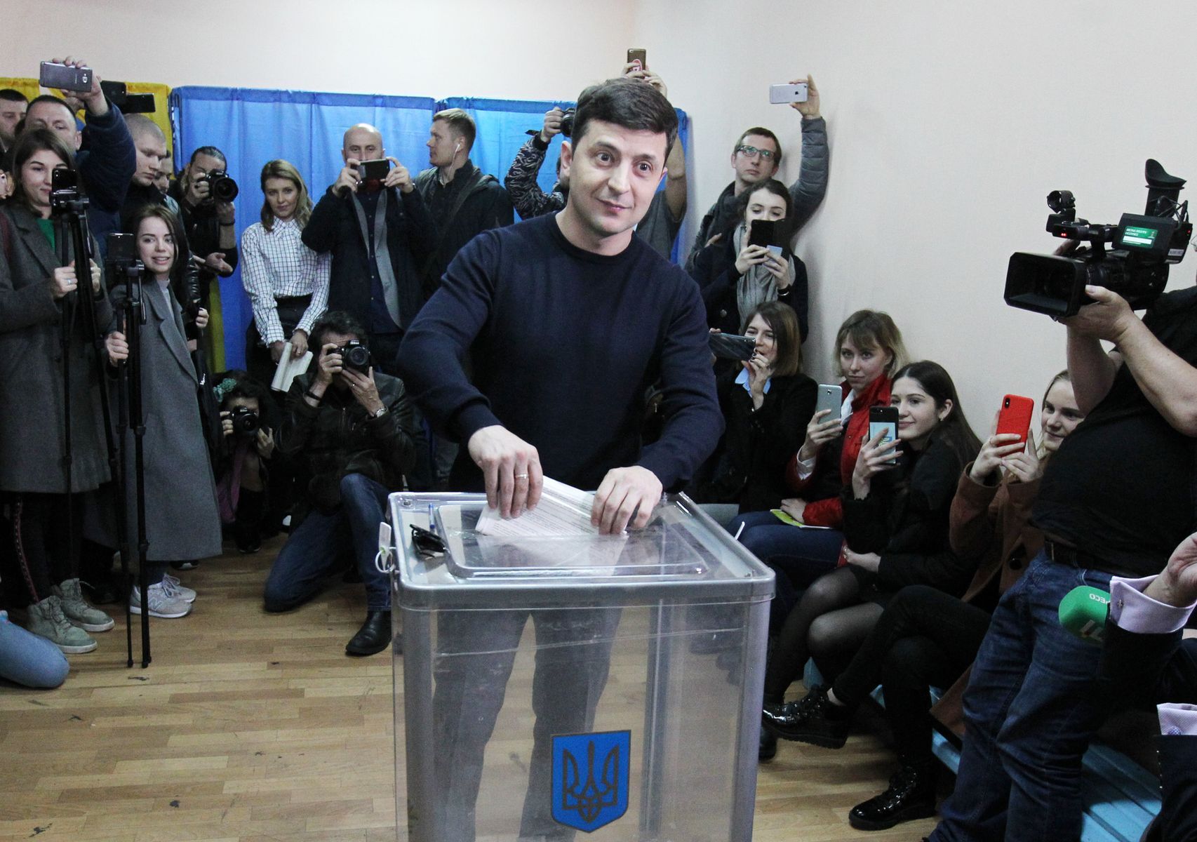<p>In March 2019, Volodymyr Zelensky cast a ballot for himself as the next president of Ukraine. The political novice was up against 39 other candidates in the first round of voting, including former Ukraine president and billionaire <a href="https://www.britannica.com/biography/Petro-Poroshenko">Petro Poroshenko</a>.</p>