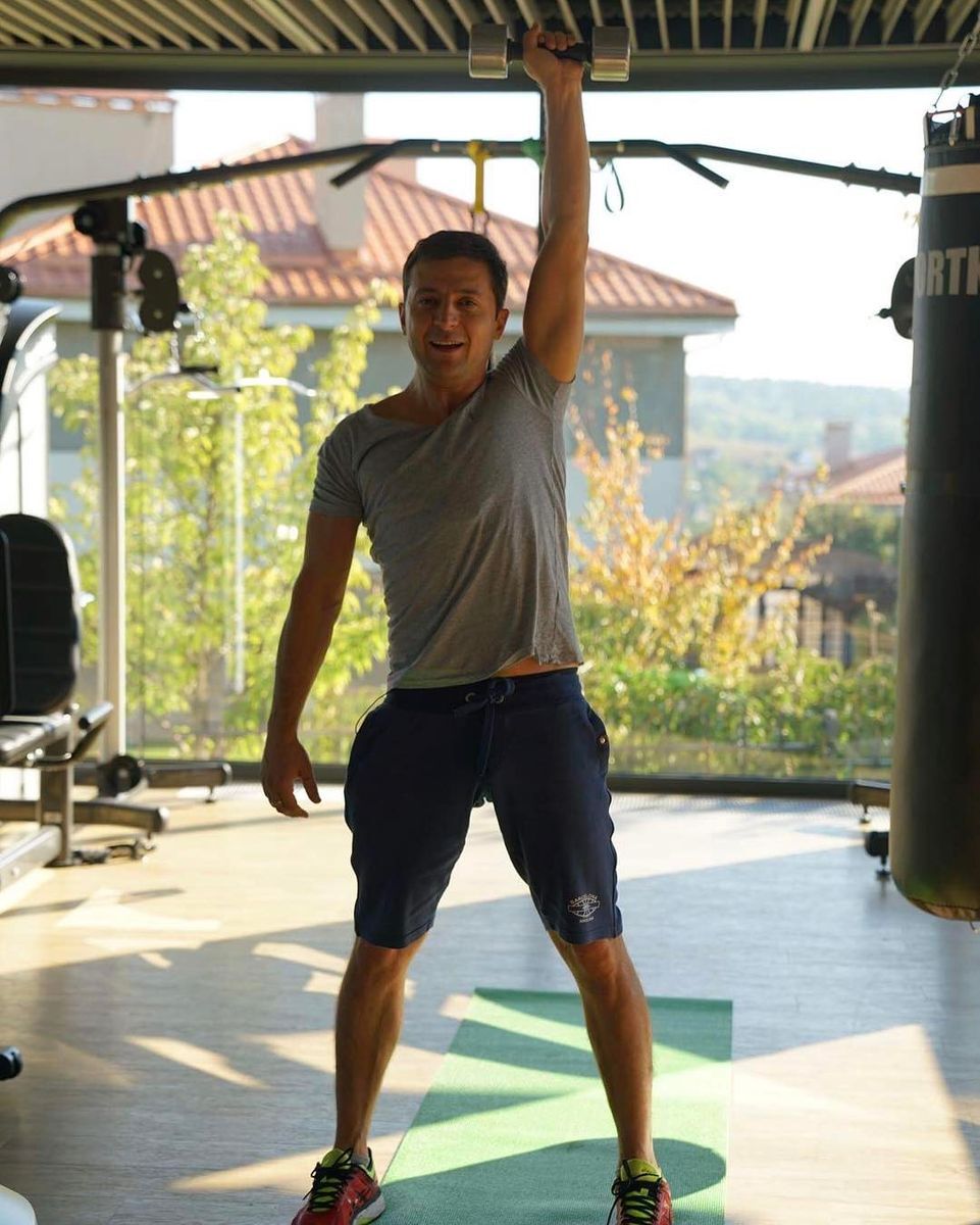 <p>A quick scroll through Volodymyr Zelensky’s Instagram account and you’ll see the president takes fitness very seriously—but always with a smile on his face!</p><p><a href="https://www.instagram.com/p/BbWeOfZHmHM/">See photo on Instagram</a></p>