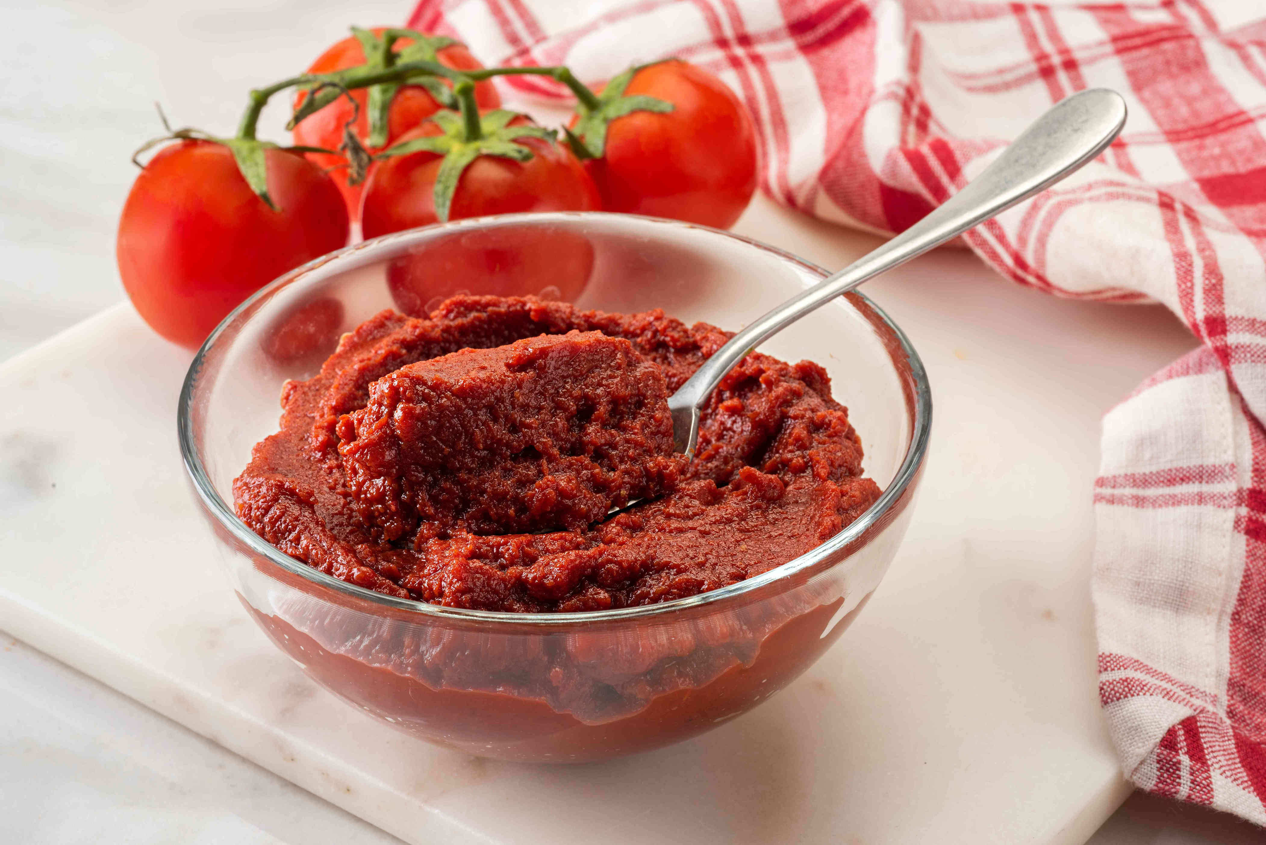 6 Substitutes For Tomato Paste To Use When You Run Out Of The Real Thing   AA1kL0Ts.img