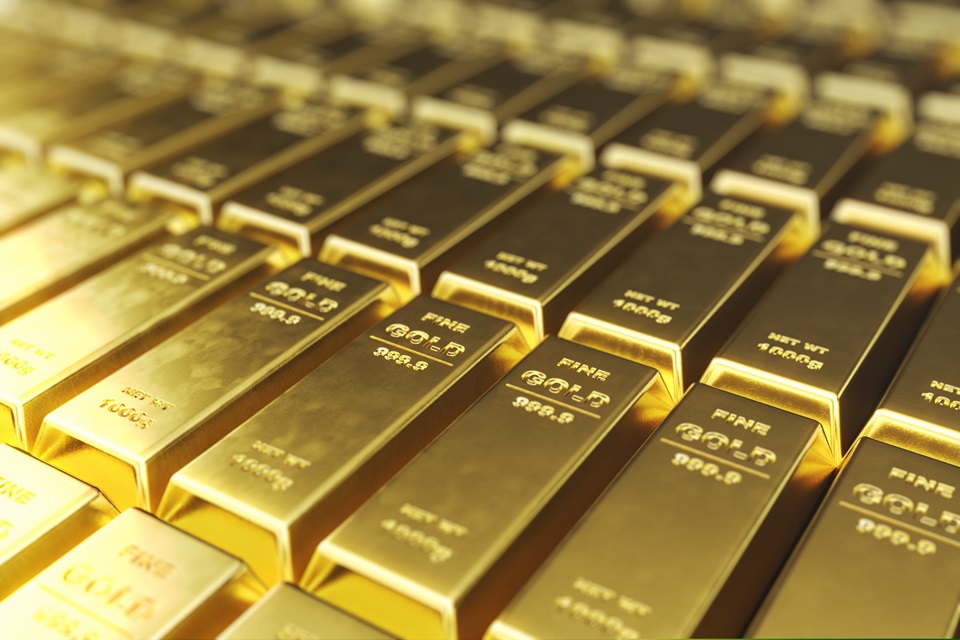 τι κρύβει η «λάμψη» του χρυσού – τα στοιχήματα για 3.000 δολ. και ο προβληματισμός για το ράλι