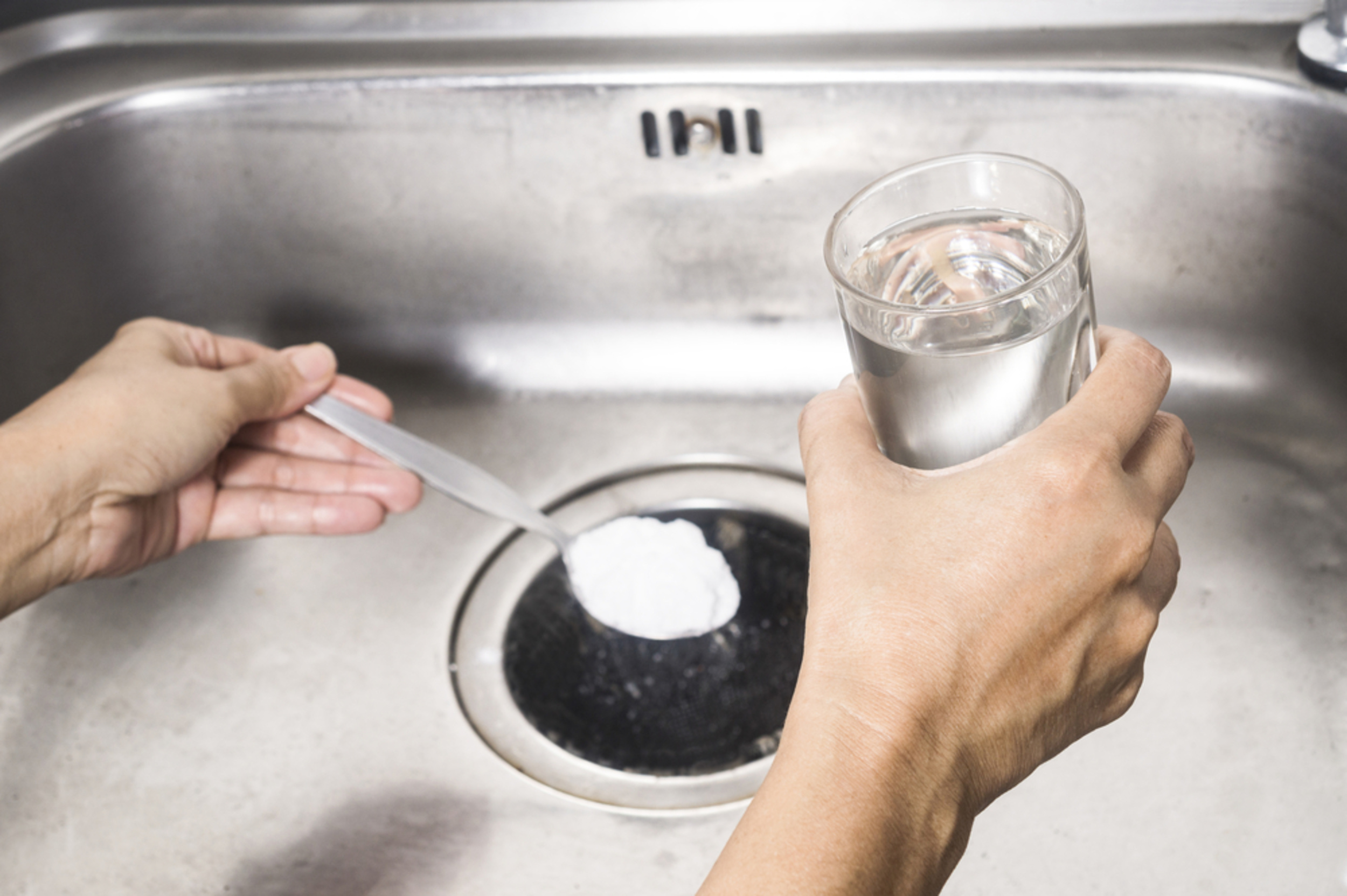 <p>From disinfecting surfaces to cleaning out your garbage disposal, baking soda and vinegar are seriously versatile. Combine them to unclog drains, or use baking soda on its own to scrub away stains and freshen musty odors, and employ vinegar as a cheap fabric softener or all-purpose cleaner. </p><p>You may also like: <a href='https://www.yardbarker.com/lifestyle/articles/20_ingredients_that_will_make_your_grilled_cheese_even_better_112923/s1__26129069'>20 ingredients that will make your grilled cheese even better</a></p>