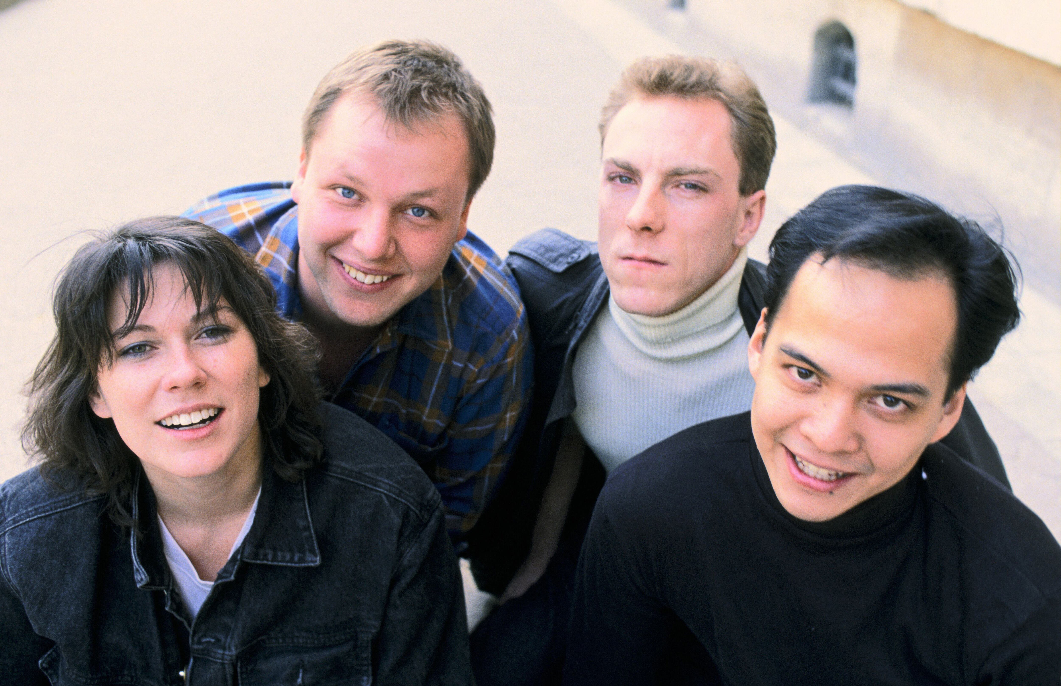 Pixy group band. Pixies. Группа Pixies молодые. Pixies 1988. Pexles.