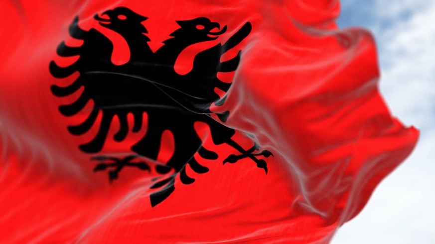 was hat drake mit albanien zu tun? fans drehen nach neuem musikvideo durch