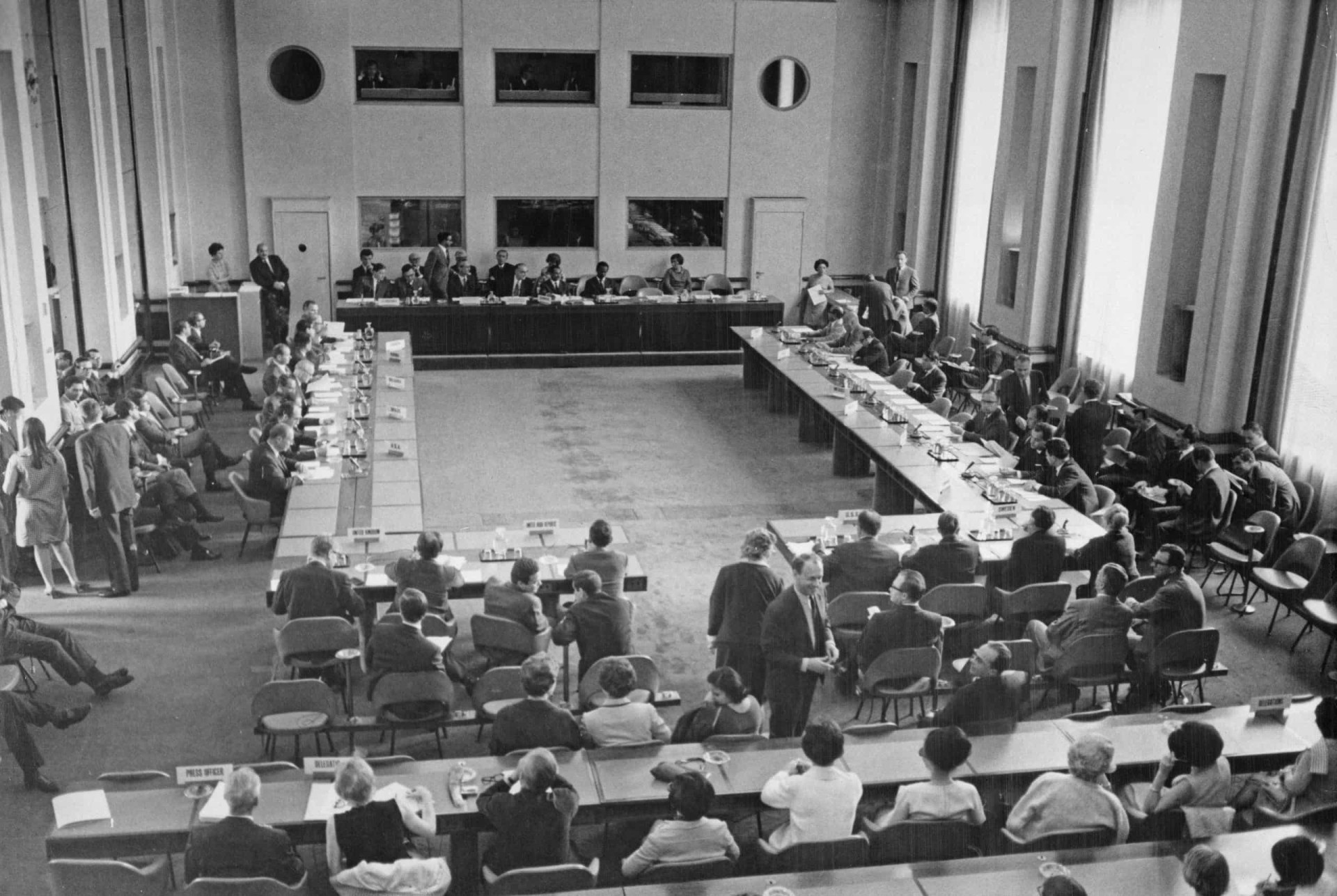 Kelly Clarkson Bombarded With Compliments About Her 'Stunning' New Look