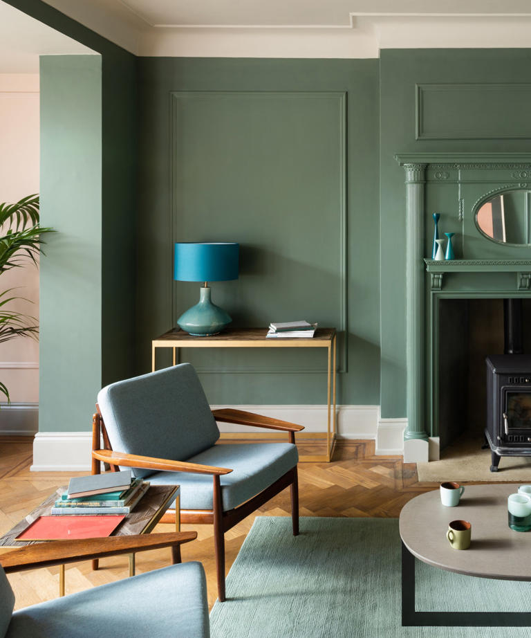 5 ways to decorate with Farrow & Ball's Green Smoke – an endlessly ...