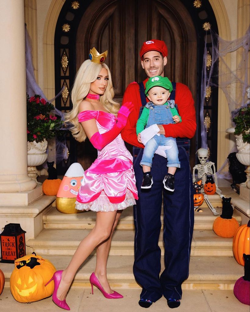 Paris Hilton Throws Lavish Pink-themed Party With Son Phoenix As Her ...