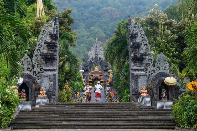 Liburan ke Bali: Cek Saldo, Aturan, dan Tujuan
