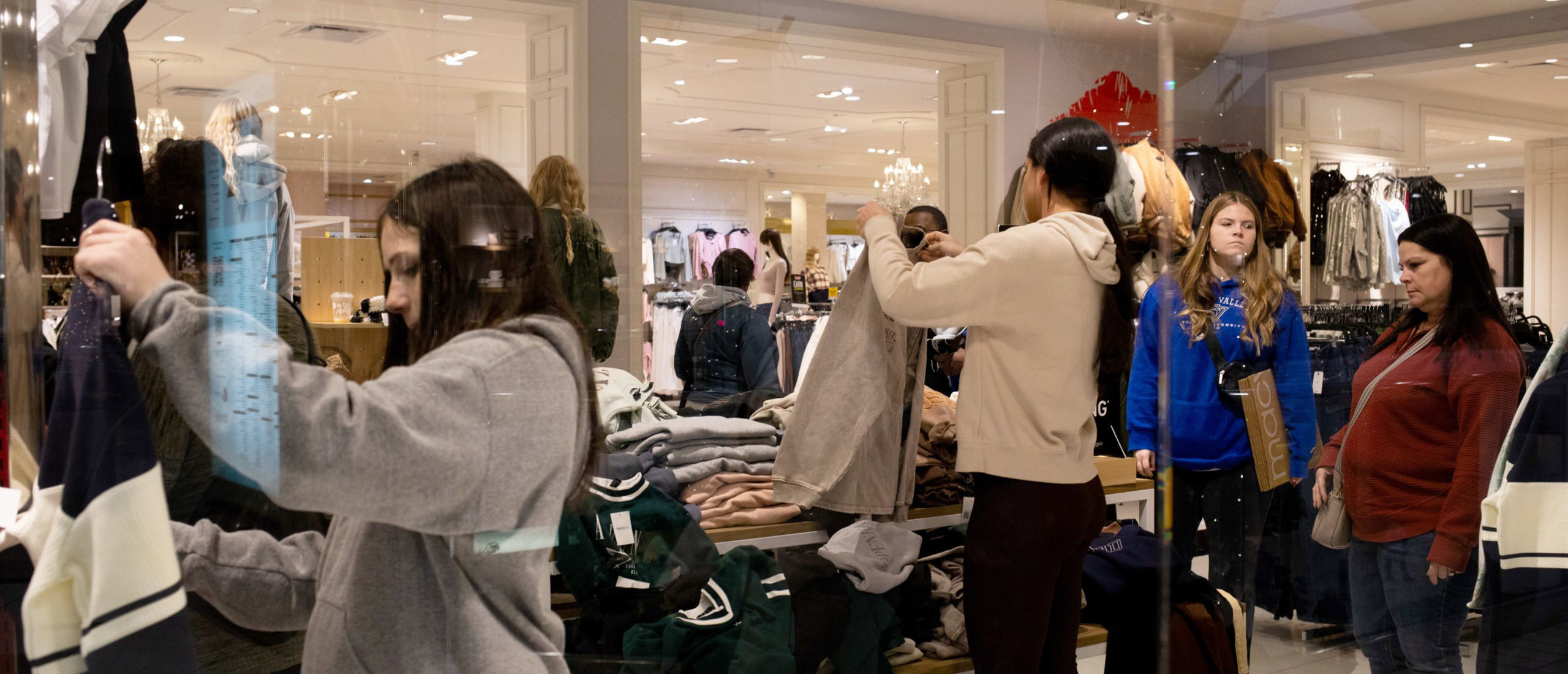Consumer Spending Slows Down As Americans’ Savings Dry Up