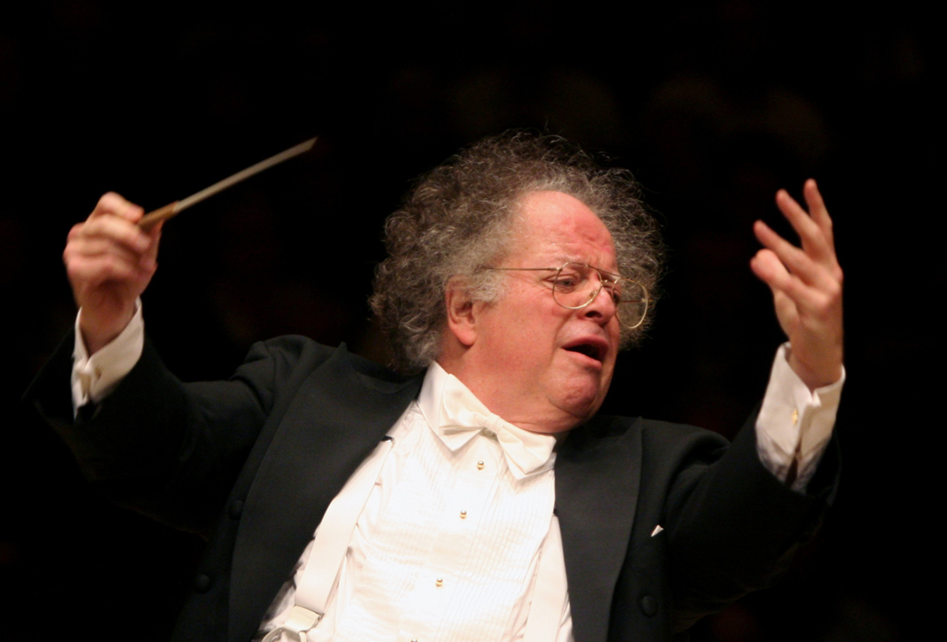 What is the point of a classical music conductor?