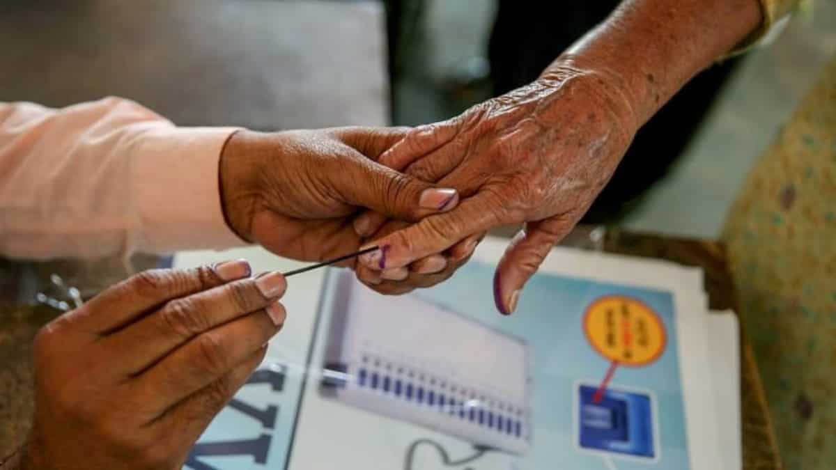 india general elections 2024: 986.8 million people registered to vote, says election commission