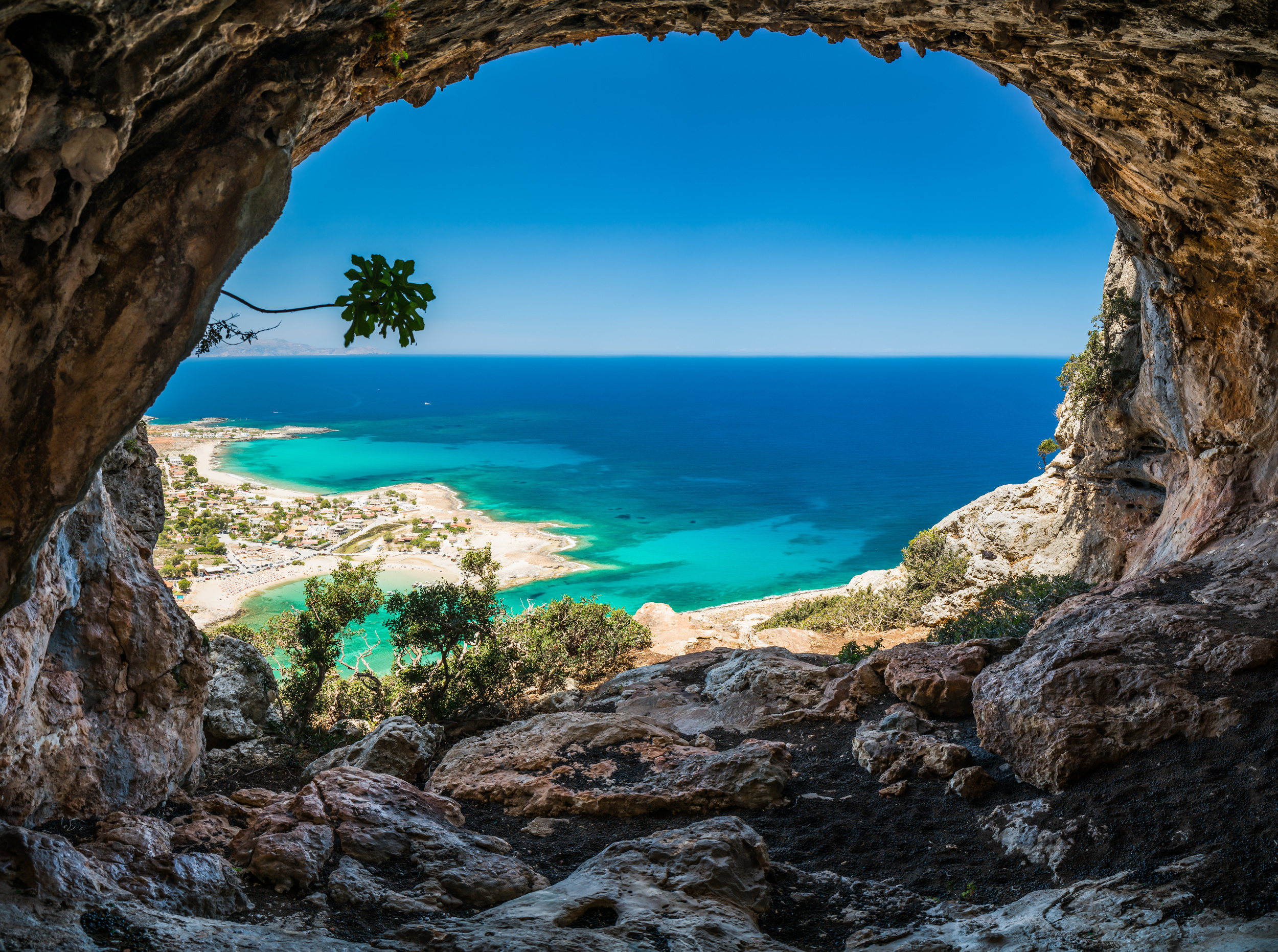 <p>Everyone envisions the ideal Mediterranean getaway as island-hopping in Greece. From the most famous islands like Santorini and Mykonos to lesser-known gems such as Paros, Zakynthos, and Hydra, you’re sure to have a great vacation.</p><p>You may also like: <a href='https://www.yardbarker.com/lifestyle/articles/the_21_best_girl_dinner_ingredients/s1__39607646'>The 21 best "girl dinner" ingredients</a></p>