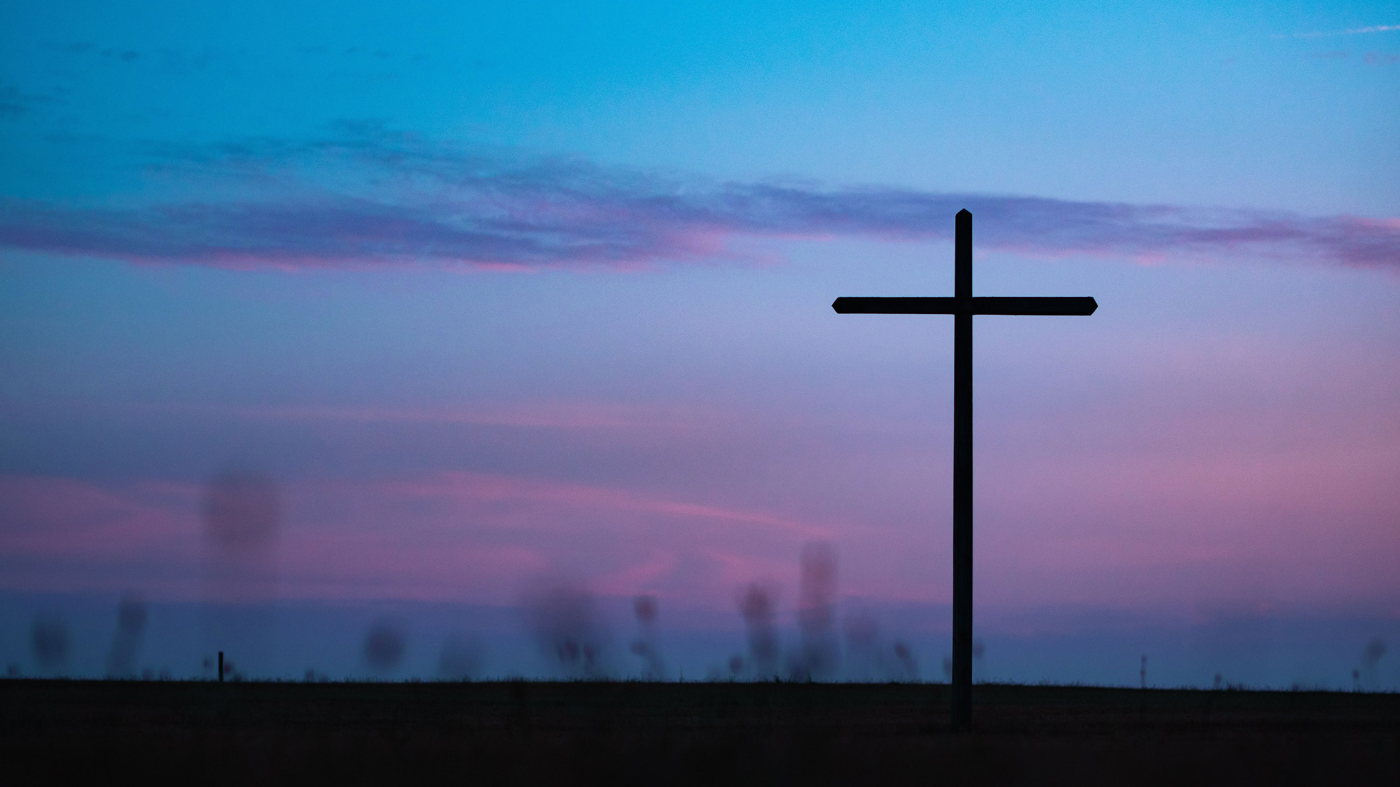 Before the cross. Христианский крест. Христианские заставки. Крест на рабочий стол. Крест обои.