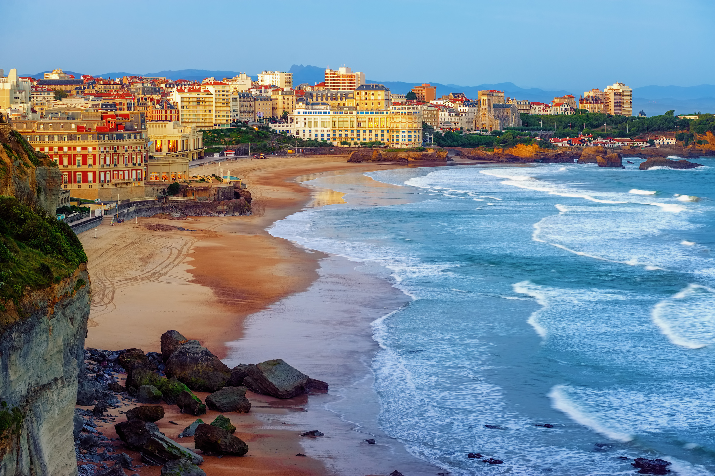 <p>Another gem in the southwest of France, Béziers is an up-and-coming destination popular with surfers. The waves here are some of the best in the country, particularly for beginners.</p><p>You may also like: <a href='https://www.yardbarker.com/lifestyle/articles/protein_packed_foods_that_will_help_fuel_your_muscles_113023/s1__34248305'>Protein-packed foods that will help fuel your muscles</a></p>