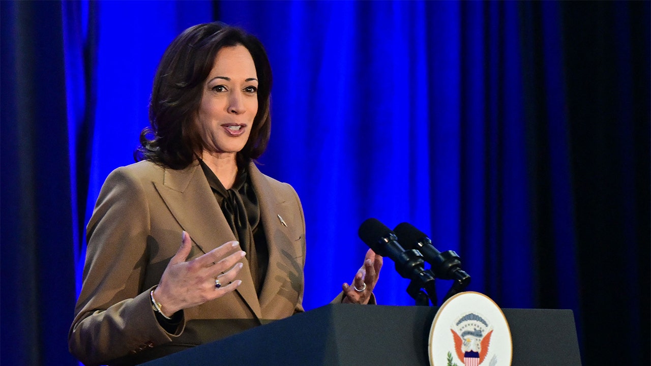 VP Kamala Harris' 2019 Jussie Smollett Defense Remains After Actor's ...