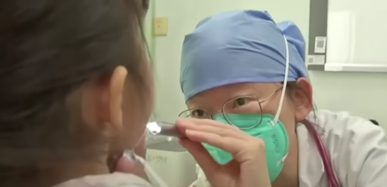 China: Hospitals Set Up Homework Stations as Child Pneumonia Cases Surge