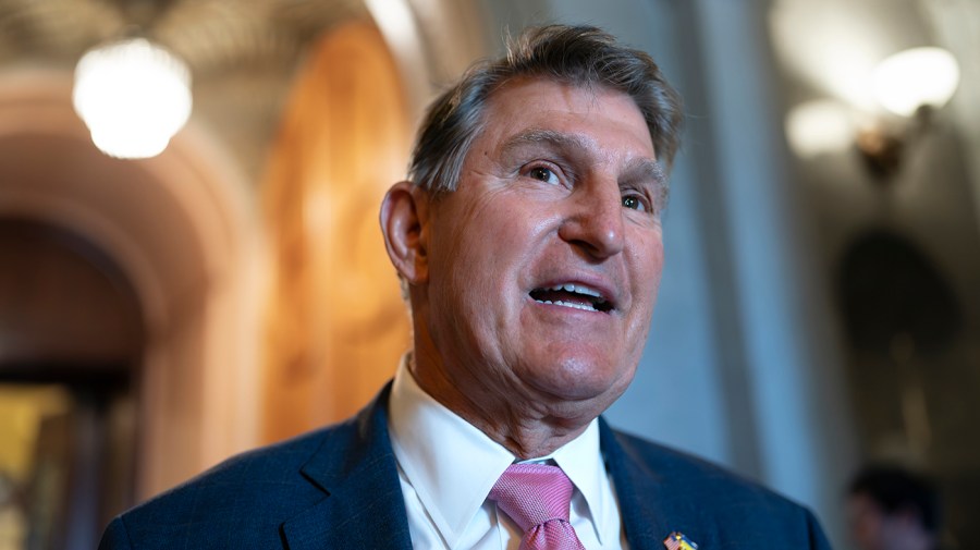 ‘every one of us should be ashamed’ of current congress: manchin