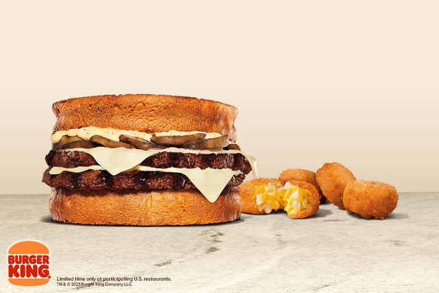 burger king has free bacon cheeseburgers and chicken sandwiches this weekend to ring in the new year
