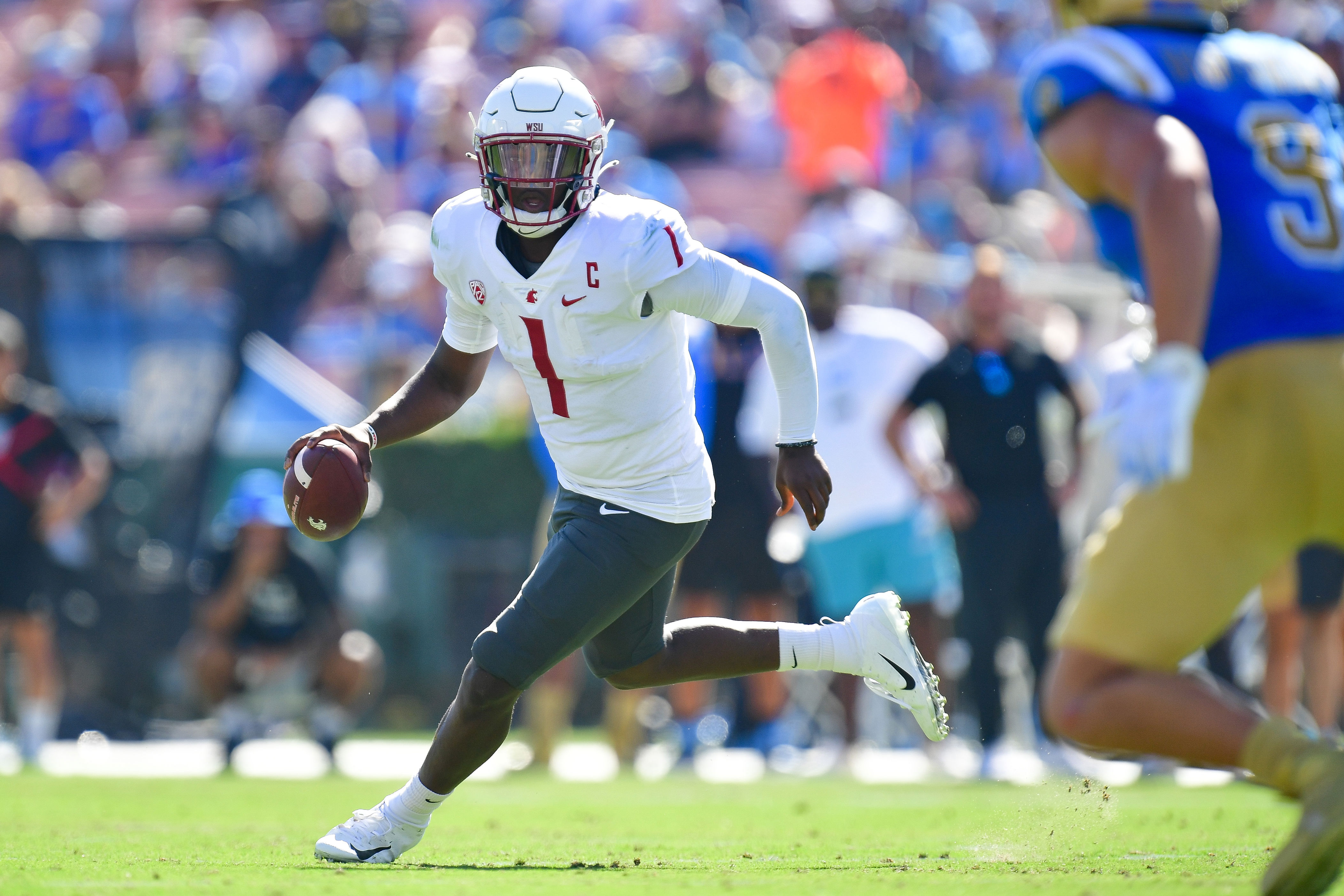 BREAKING: Washington State QB Cam Ward Announces Transfer To Oregon Ducks