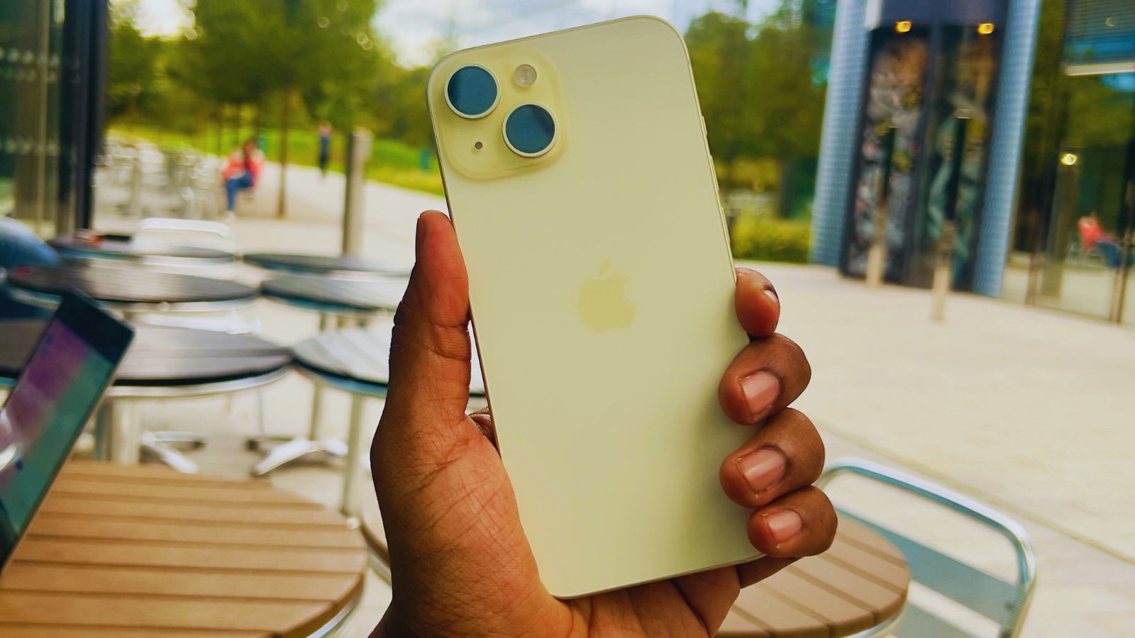 amazon, iphone 15 under rs 40k? amazon, flipkart deals make apple device affordable