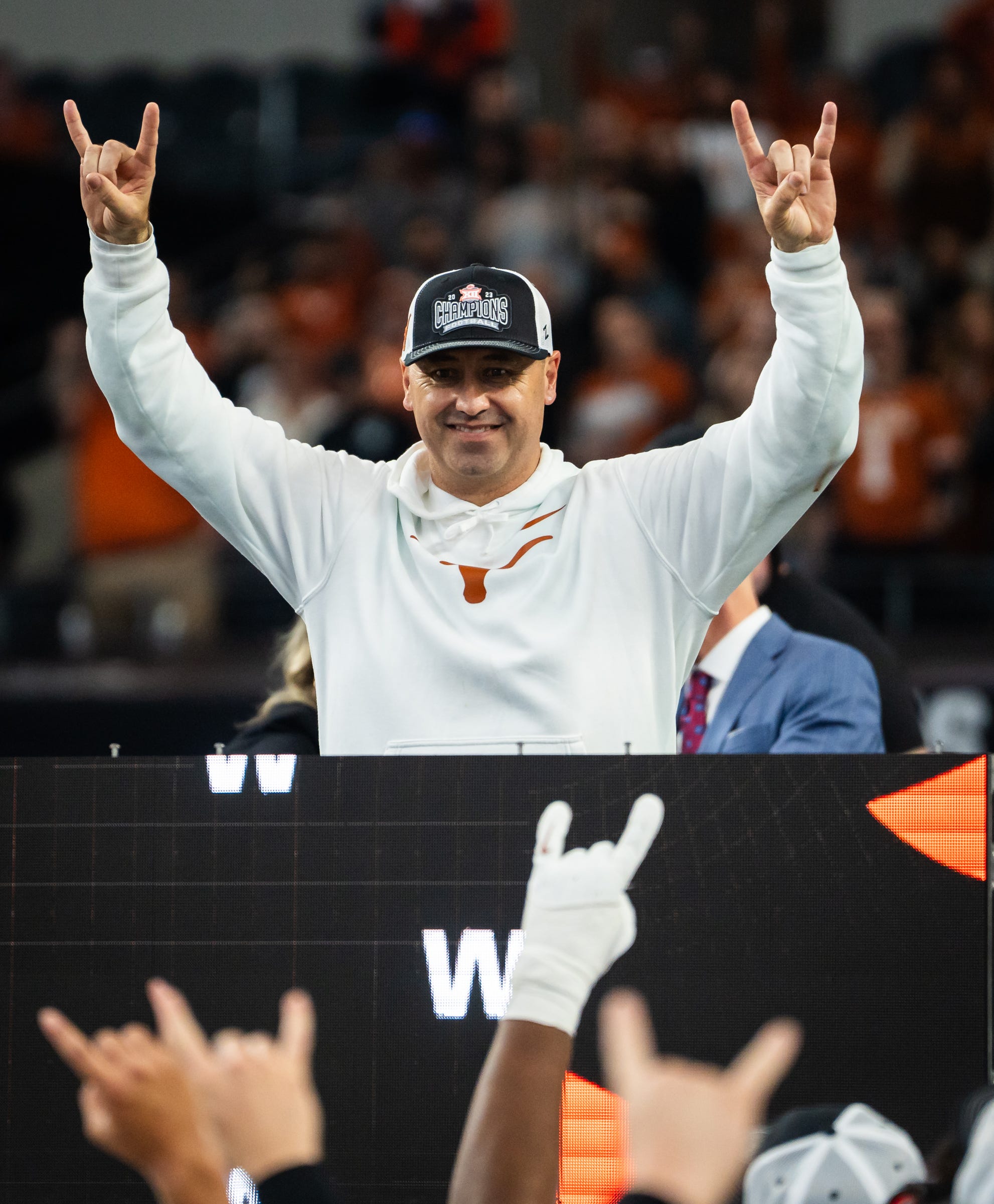 Steve Sarkisian Gets Four-year Contract Extension To Keep Him Coaching ...